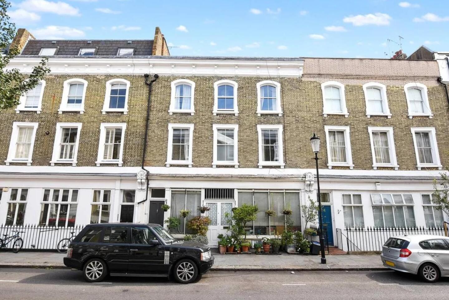 Niru Experience Chelsea Oasis With Courtyard Apartment