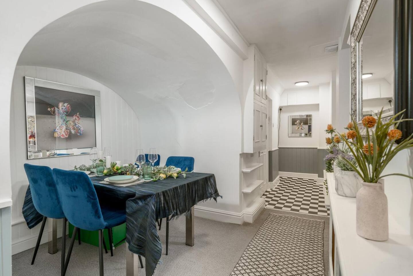 Niru Experience Chelsea Oasis With Courtyard * London